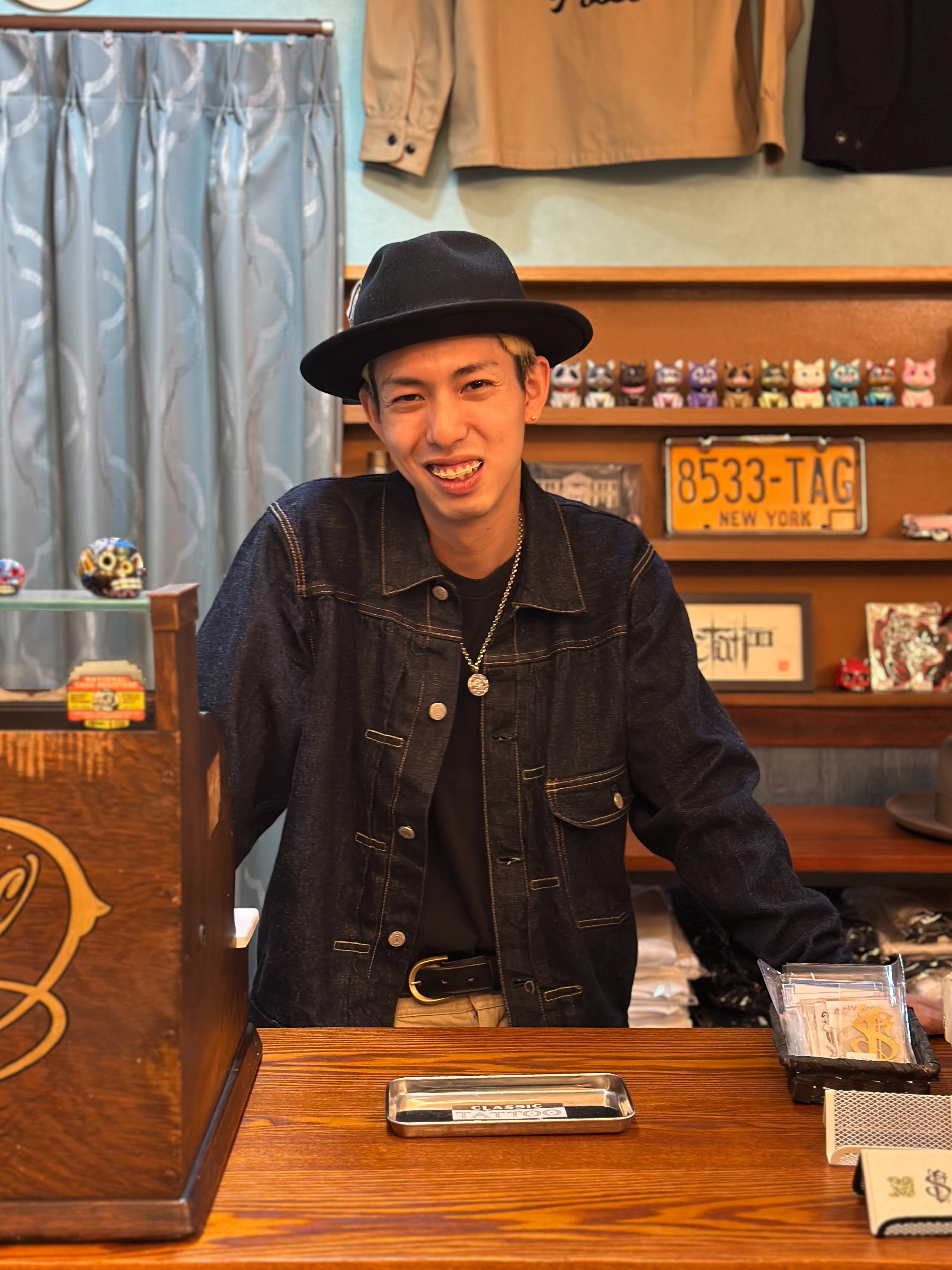 スタッフ ドレ（加藤）