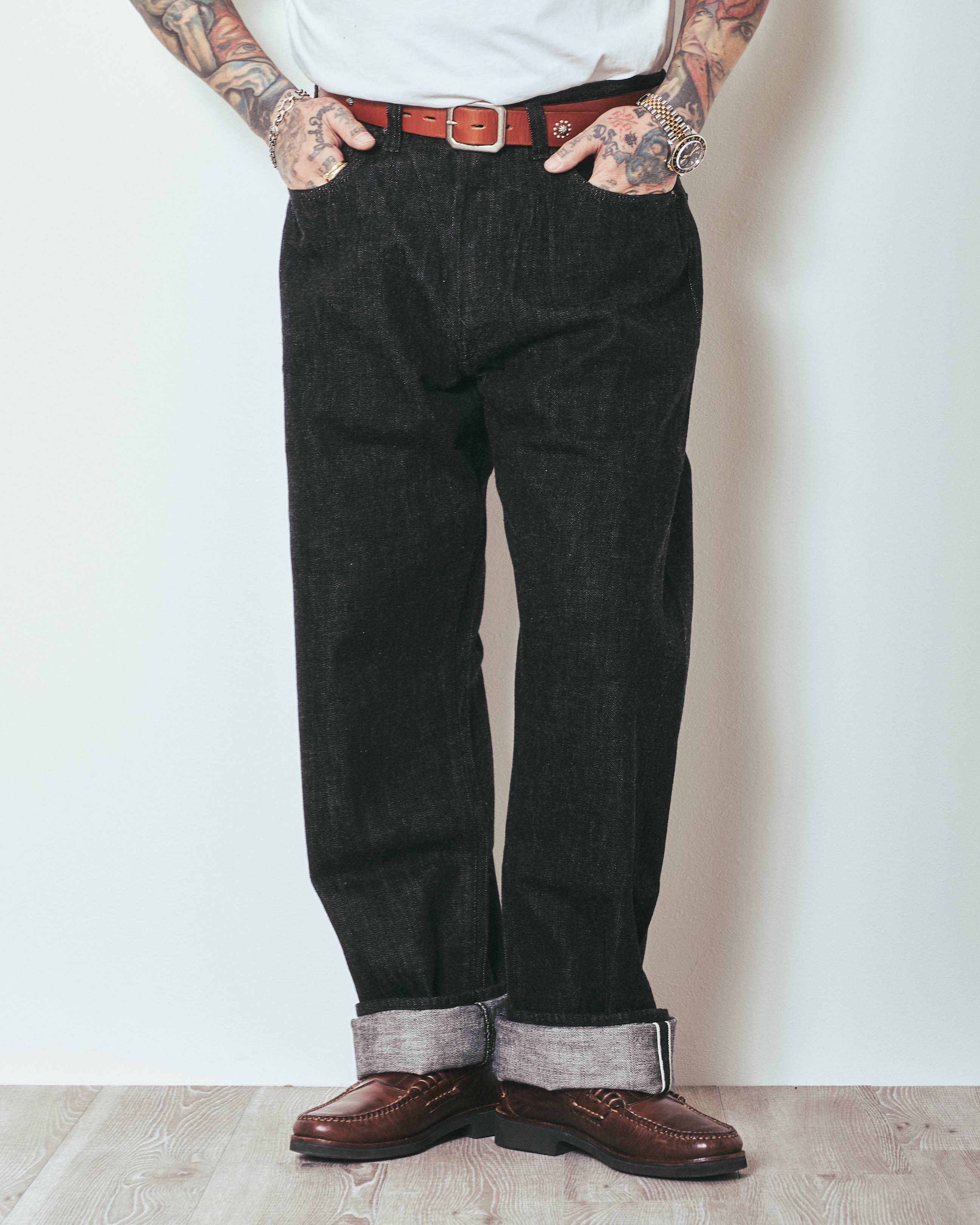 0105BKSS Wide Black Selvedge Denim(Super Smooth) | Classic clothing