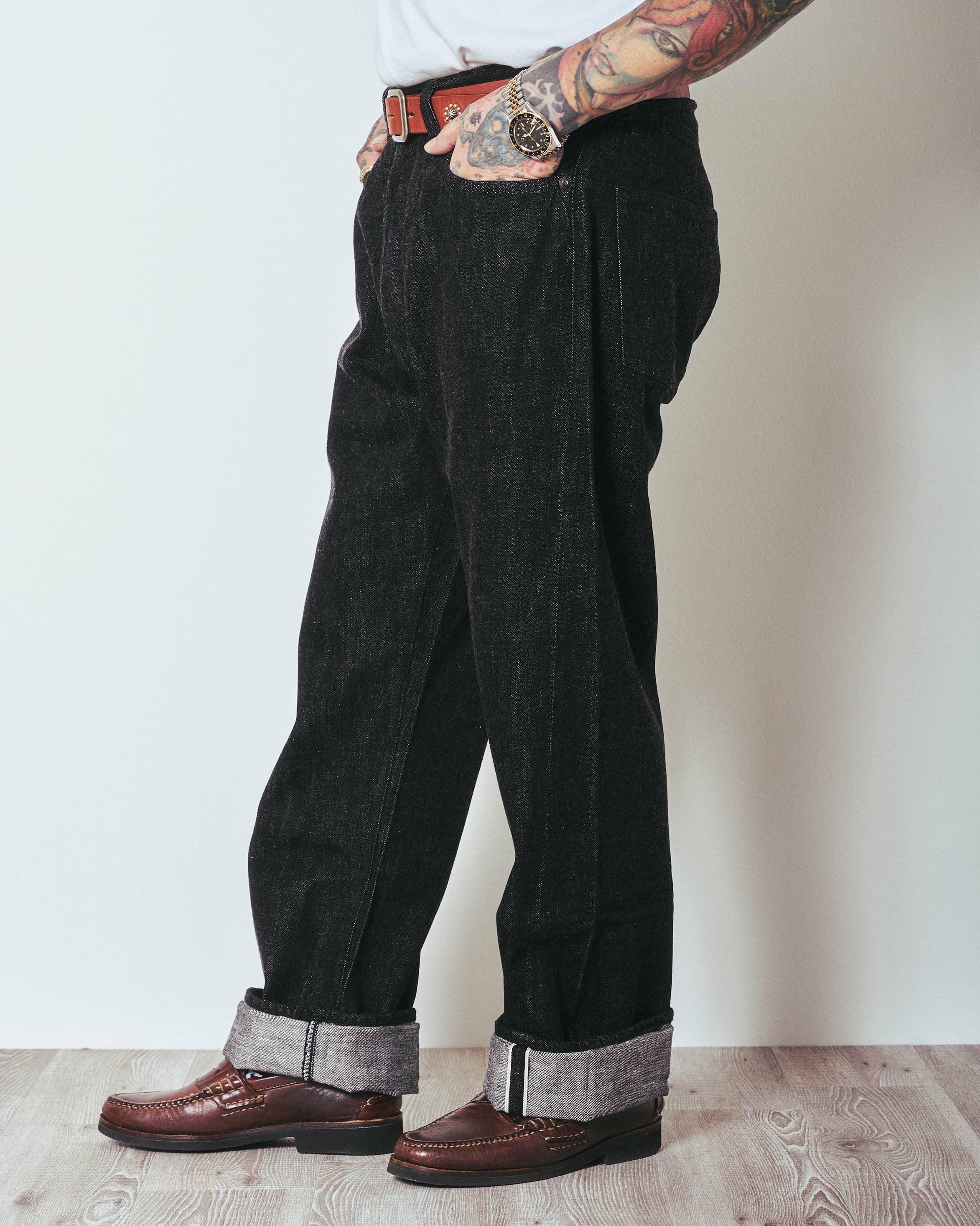 0105BKSS Wide Black Selvedge Denim(Super Smooth) | Classic clothing